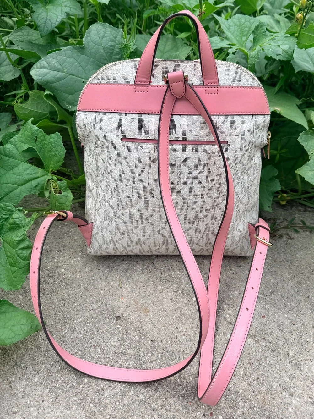 Michael Kors Abbey Medium Signature Backpack Vanilla Pink Gold EUC